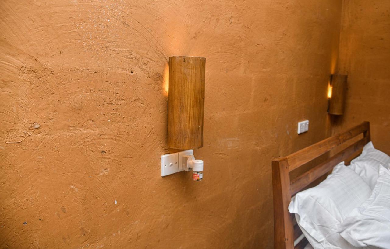 Clay House Hotel Udawalawe Bagian luar foto