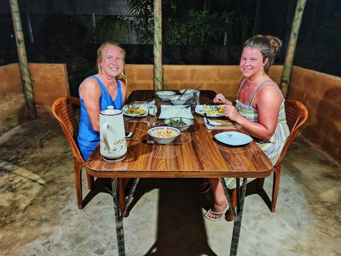 Clay House Hotel Udawalawe Bagian luar foto